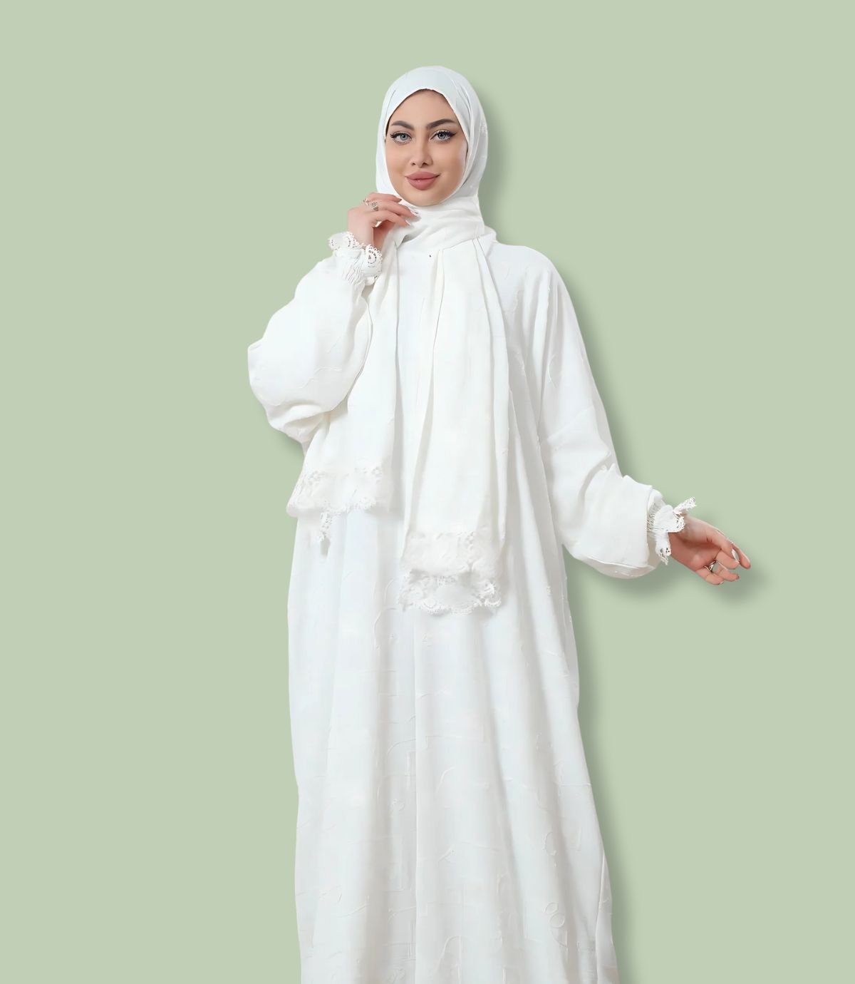 عباية مطرزة مع أكمام دنتيل رفيع - الصورة 3