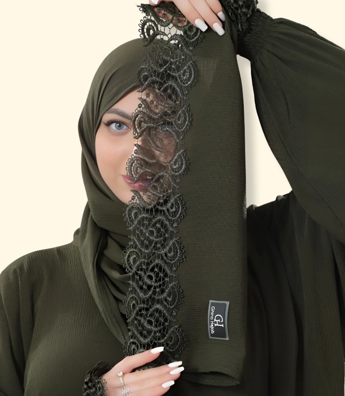 عباية كريب مع أكمام دنتيل عريض