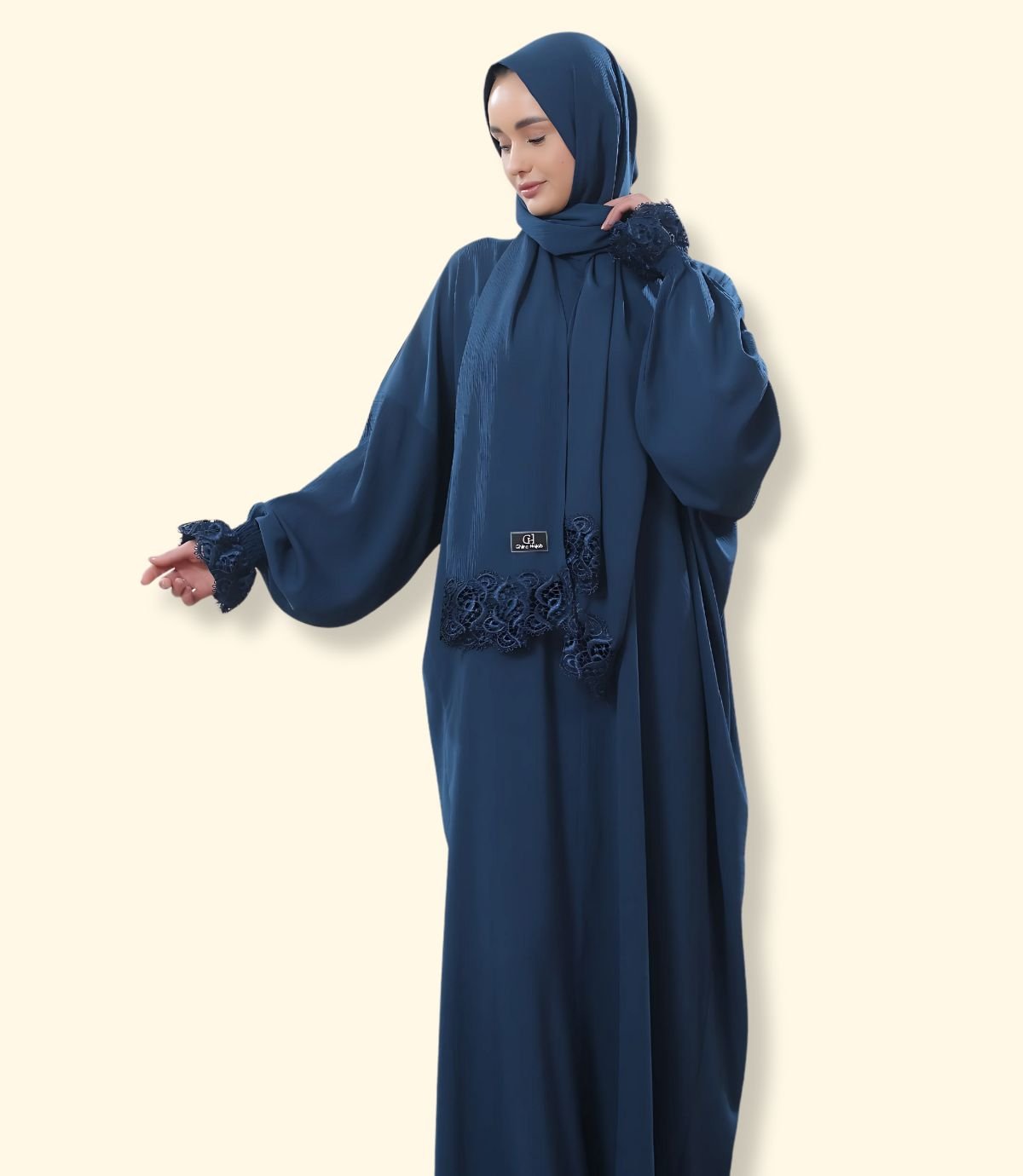 عباية كريب مع أكمام دنتيل عريض - الصورة 11