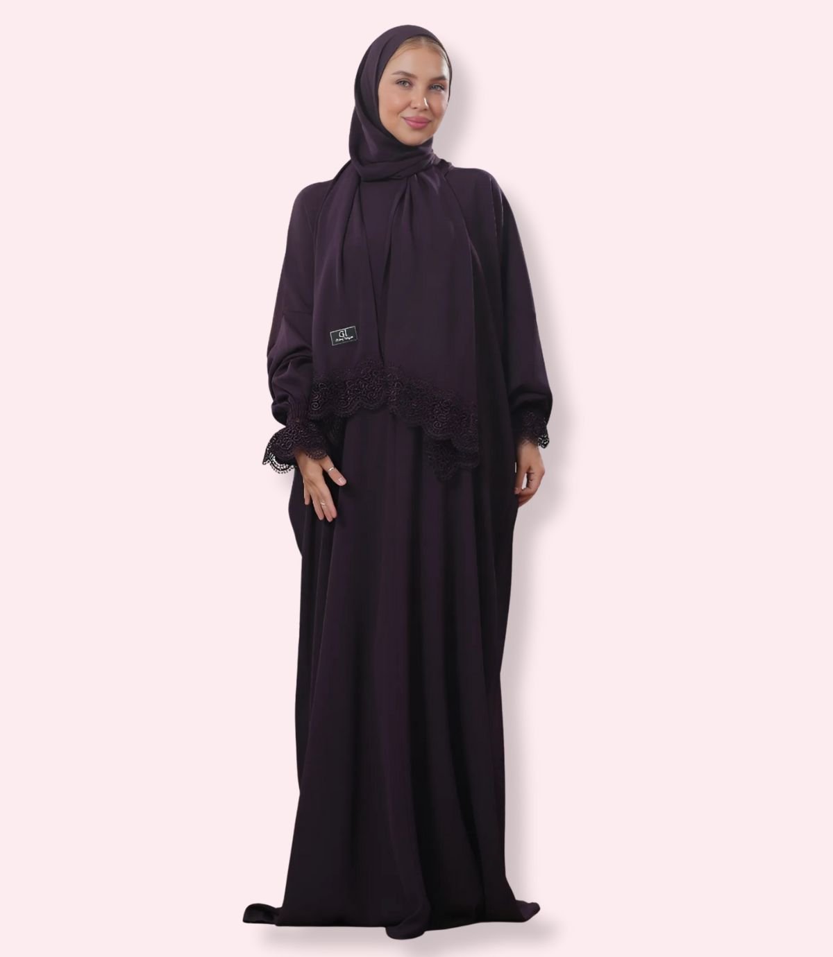 عباية قماش الفرسان سادة مع دنتيل عريض - الصورة 2