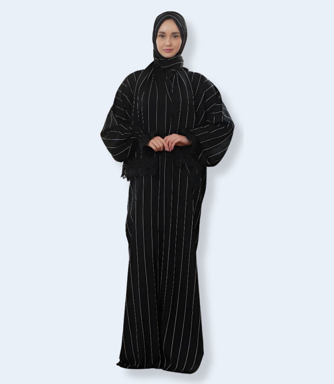 عباية مخططة مع تطريز دانتيل أنيق – عدة ألوان